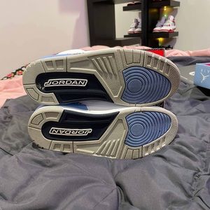 Jordan 3 unc